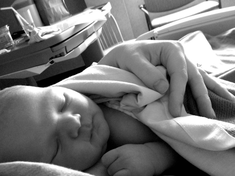 The Same Hands: My Experience with the Midwifery Model of Care | Duluth Moms Blog